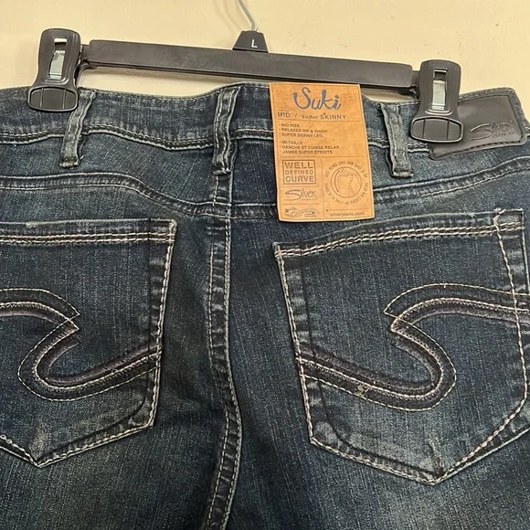 SUKI NWT FIT CURVED JEANS - Picture 6 of 11
